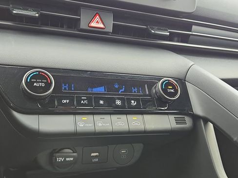 New 2026 Hyundai Elantra Sport FWD image 13