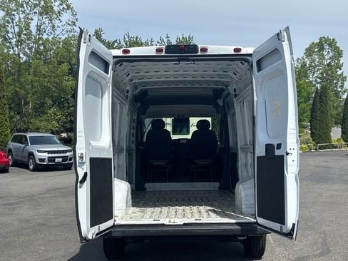 Used 2023 RAM ProMaster 2500 FWD image 6