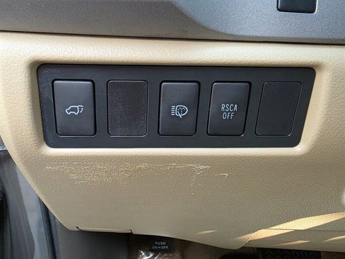 Used 2011 Toyota Sequoia Limited image 46