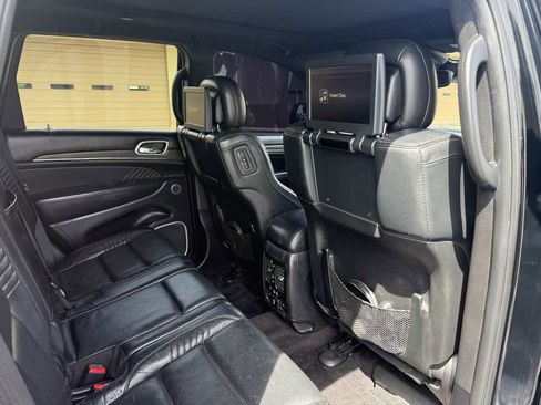 Used 2018 Jeep Grand Cherokee SRT AWD/4WD image 22