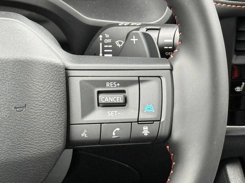 Used 2026 Nissan Rogue SV AWD/4WD image 27