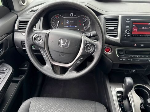 Used 2017 Honda Ridgeline Sport image 27