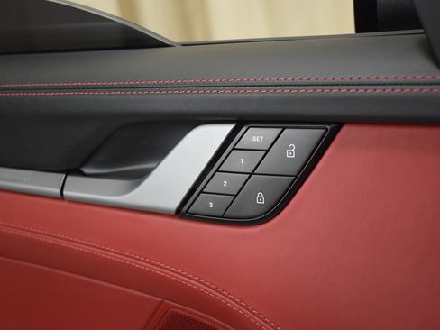 Used 2024 Porsche 911 Carrera 4S image 40