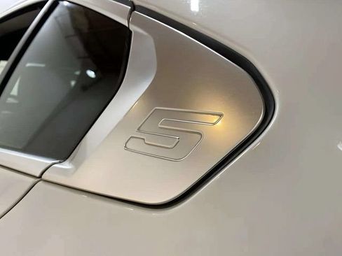 Used 2024 BMW 530i RWD image 10