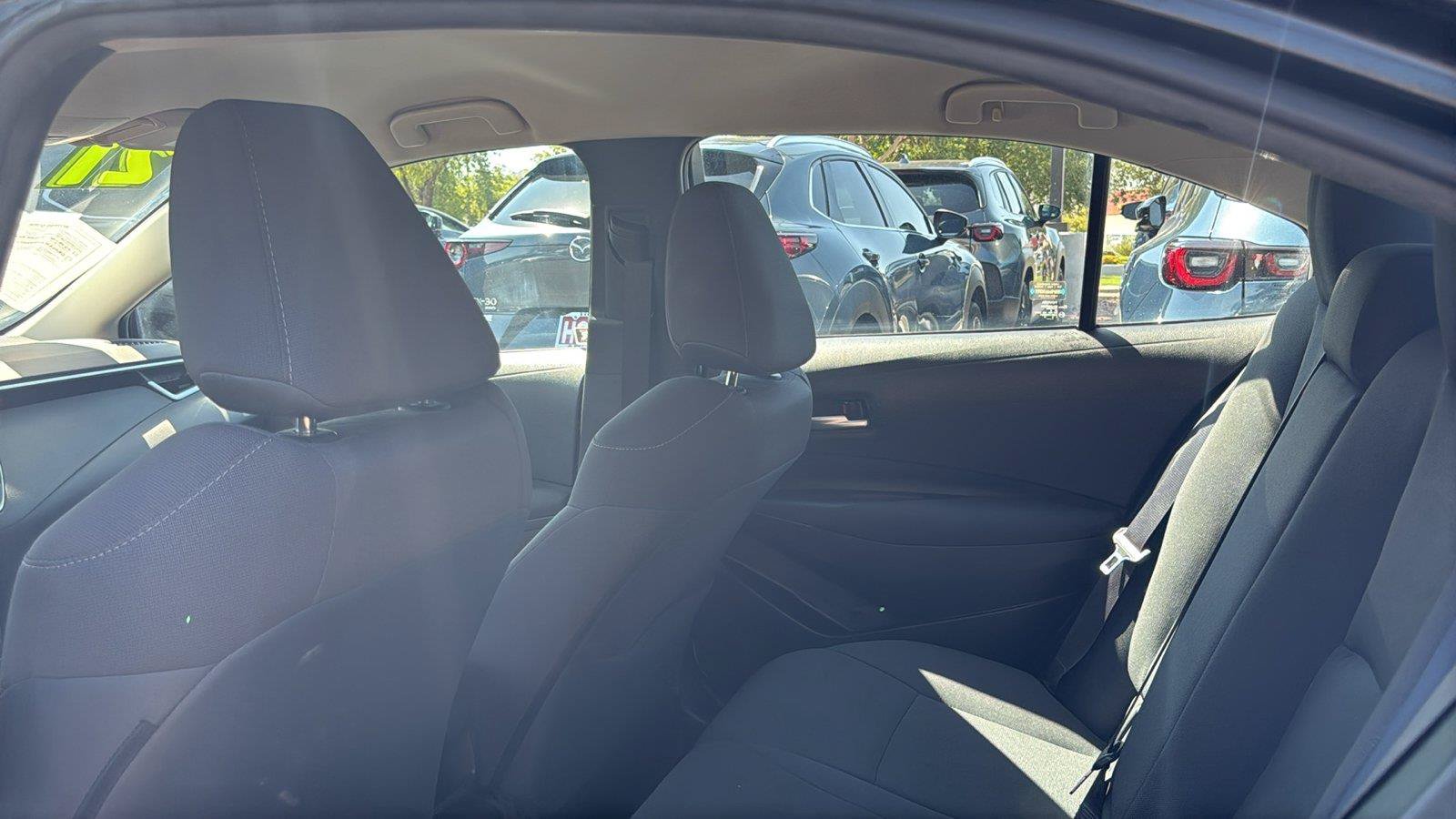 Used 2021 Toyota Corolla LE w/ Carpet Mat Package (TMS) FWD image 24