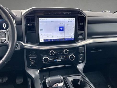 Used 2022 Ford F150 Lariat w/ Equipment Group 502A High AWD/4WD image 6