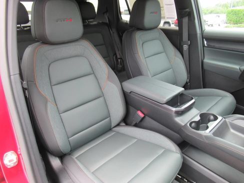 New 2027 GMC Terrain AT4 w/ Convenience Package III AWD/4WD image 9