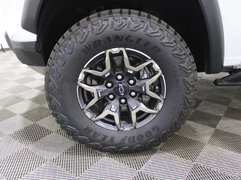 New 2026 Chevrolet Colorado ZR2 w/ Technology Package image 40