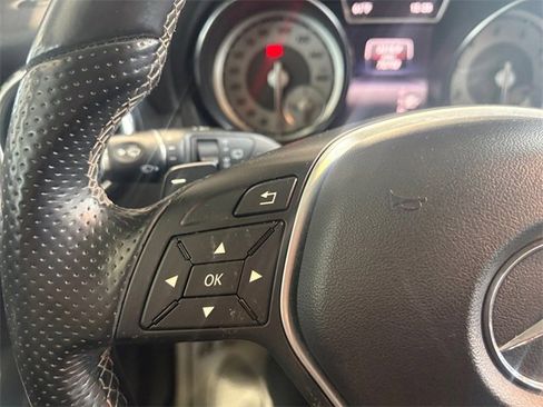 Used 2015 Mercedes-Benz GLA 250 image 18