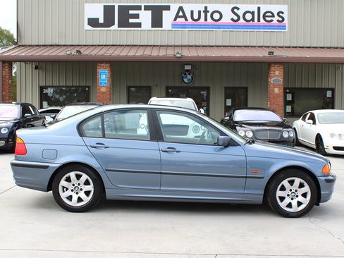 Used 2000 BMW 323i Sedan image 8