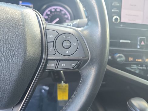 Used 2024 Toyota Camry SE FWD image 17