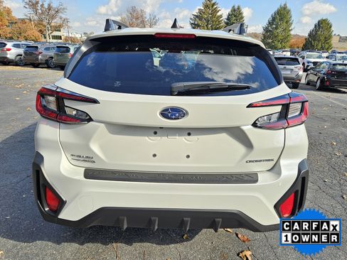 Certified 2025 Subaru Crosstrek 2.0i Premium image 8