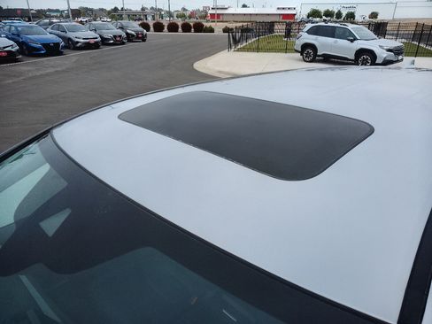 Used 2025 Honda Odyssey EX-L image 9