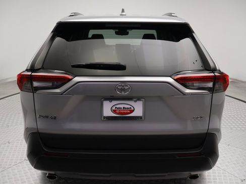 Certified 2022 Toyota RAV4 XLE Premium FWD image 10