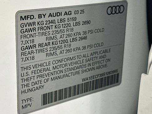 Used 2025 Audi Q3 2.0T Premium Plus w/ Premium Plus Package AWD/4WD image 33