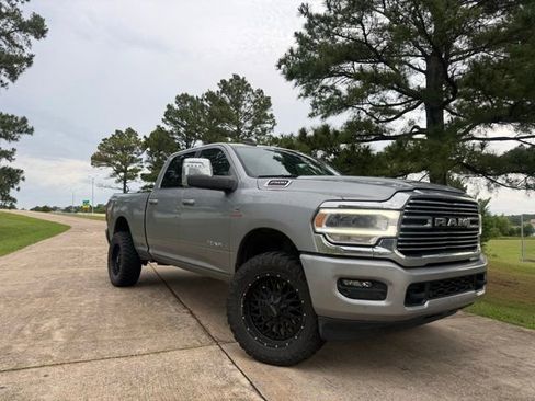 Used 2024 RAM 2500 Laramie AWD/4WD image 1
