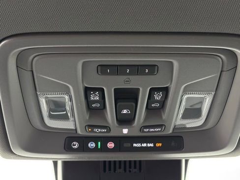 New 2026 GMC Sierra 1500 SLT AWD/4WD image 24