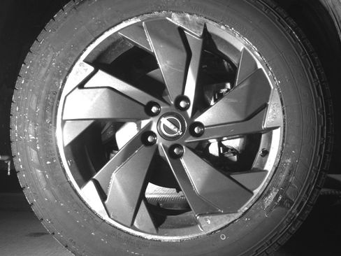 Used 2025 Nissan Rogue SV FWD image 13