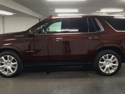 Certified 2022 Chevrolet Tahoe High Country AWD/4WD image 5