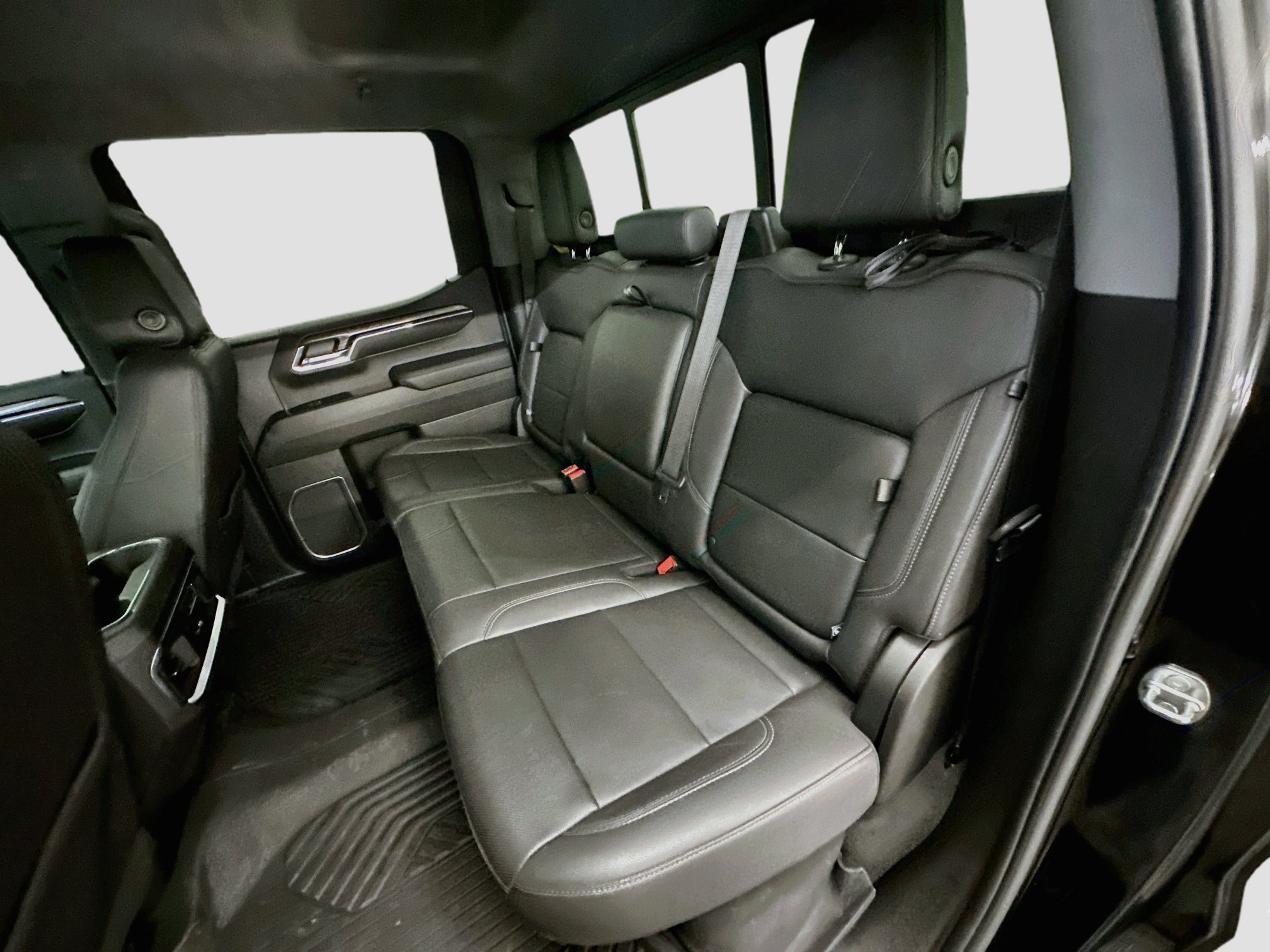 Used 2023 Chevrolet Silverado 1500 LTZ AWD/4WD image 29
