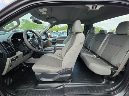 Used 2016 Ford F150 XL w/ Equipment Group 101A Mid image 3