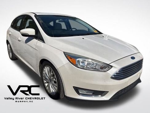 Used 2015 Ford Focus Titanium image 1
