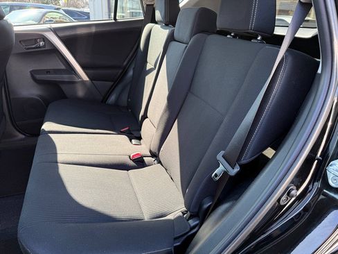 Used 2015 Toyota RAV4 XLE AWD/4WD image 33