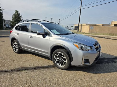 Used 2016 Subaru Crosstrek 2.0i Limited AWD/4WD image 10