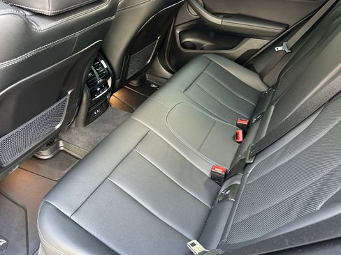 Used 2025 BMW X4 xDrive30i w/ Premium Package AWD/4WD image 13