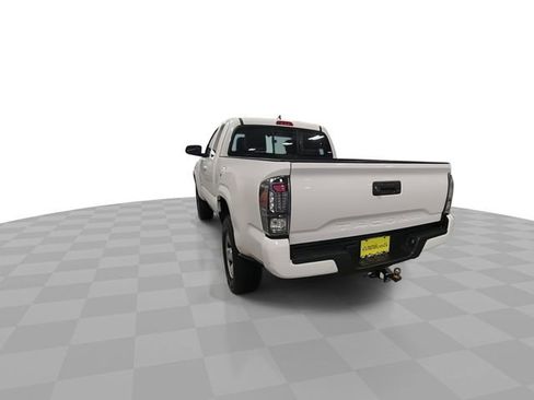 Used 2017 Toyota Tacoma SR RWD image 7