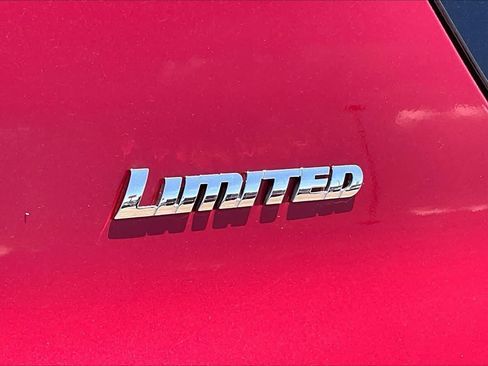 Used 2024 Toyota 4Runner Limited AWD/4WD image 7