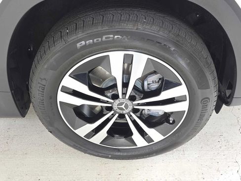 Certified 2026 Mercedes-Benz GLB 250 4MATIC image 9