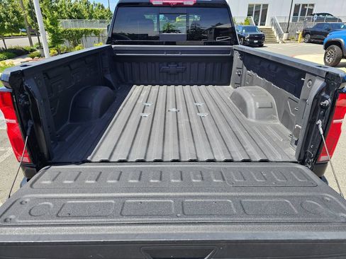 Used 2025 Chevrolet Silverado 2500 High Country w/ High Country Premium Package AWD/4WD image 13