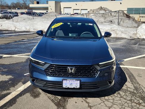 Used 2023 Honda Accord EX image 3