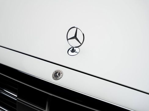 Used 2023 Mercedes-Benz S 500 4MATIC w/ AMG Line image 12