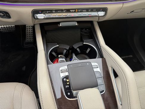 Used 2020 Mercedes-Benz GLS 580 4MATIC image 48