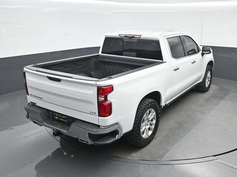 Used 2022 Chevrolet Silverado 1500 LTZ w/ LTZ Premium Package AWD/4WD image 21