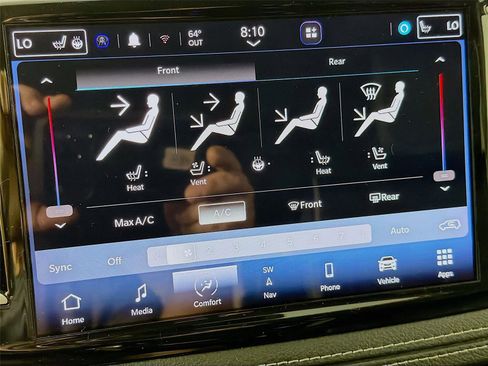 Used 2023 Chrysler Pacifica Limited FWD image 18