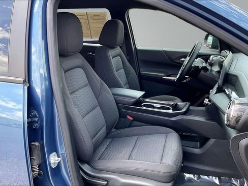 Used 2025 Chevrolet Equinox LT FWD image 7