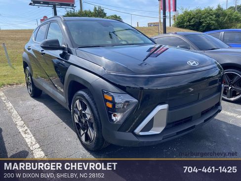 Used 2025 Hyundai Kona SEL AWD/4WD image 1