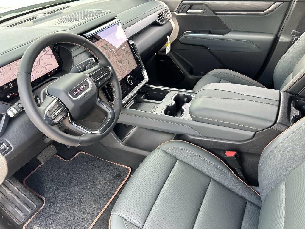 New 2027 GMC Acadia AT4 w/ Luxury Package AWD/4WD image 10