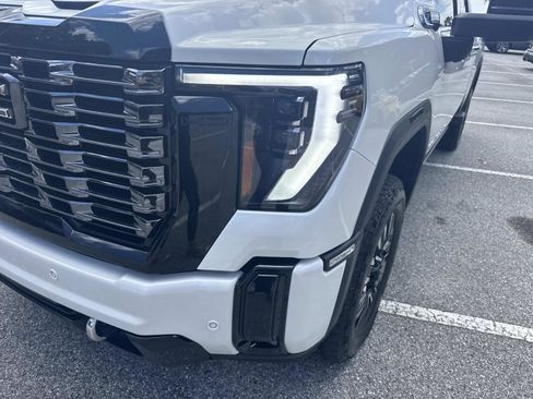 Used 2025 GMC Sierra 2500 Denali Ultimate AWD/4WD image 10
