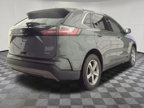 Used 2023 Ford Edge SEL w/ Convenience Package image 3