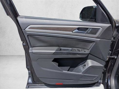 Used 2020 Volkswagen Atlas SE w/ Towing Package AWD/4WD image 19