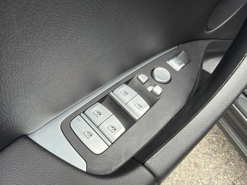 Used 2024 BMW X4 xDrive30i AWD/4WD image 15