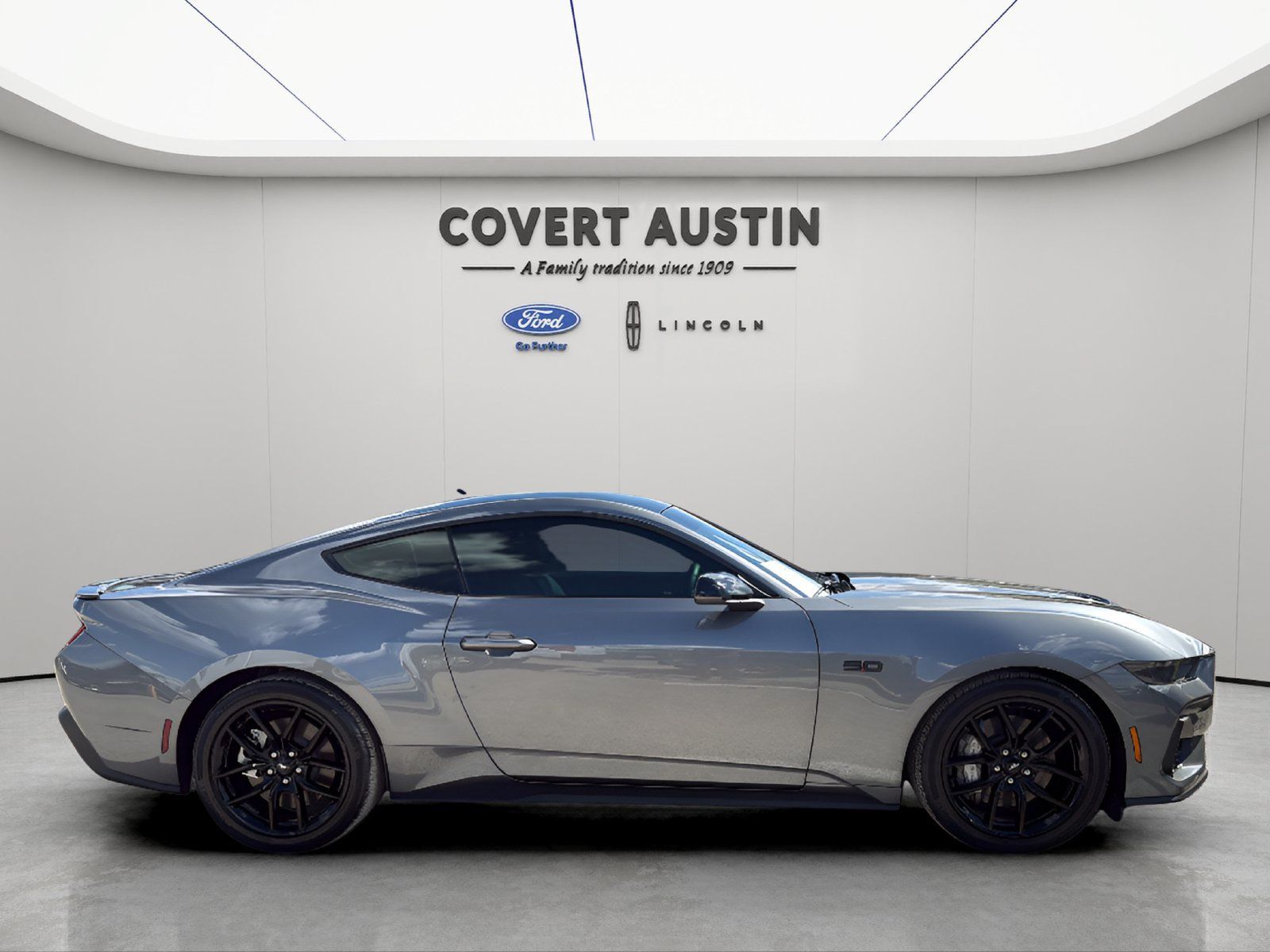 Used 2025 Ford Mustang GT Premium RWD image 6