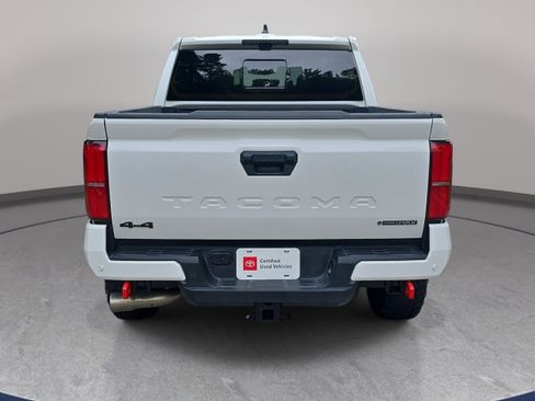 Certified 2025 Toyota Tacoma TRD Off-Road w/ TRD Off Road Premium Package AWD/4WD image 6