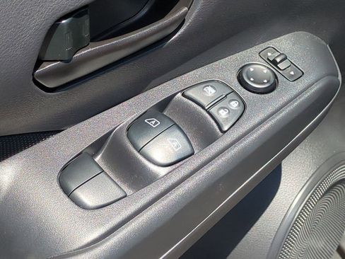 New 2025 Nissan Kicks Play S image 13