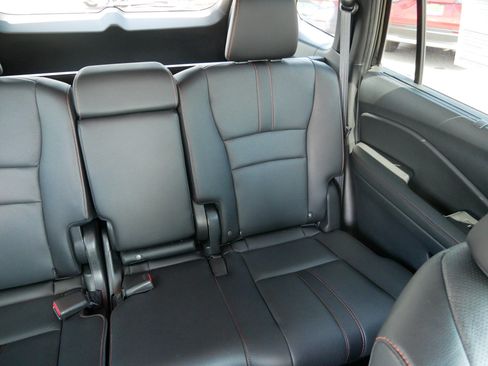 Certified 2024 Honda Passport TrailSport image 14