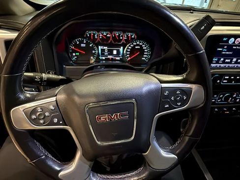 Used 2018 GMC Sierra 1500 SLT image 28